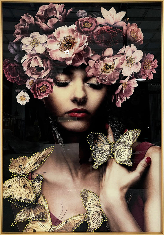 Schilderij met kristallen en lijst 80x120 Vrouw met vlinderkrans (Glas)