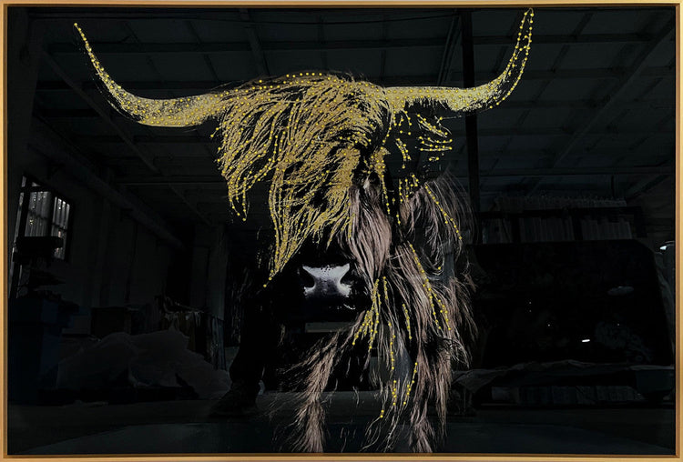 Schilderij met kristallen en lijst 120x80 Gouden hooglander (Glas)