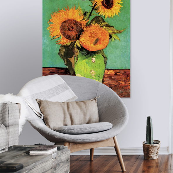 Vaas met drie zonnebloemen