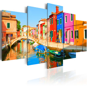 Foto schilderij - Waterfront in rainbow colors